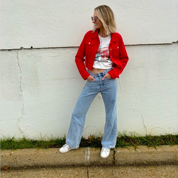 Meet your Posher, Mary - Picture 1 of 1